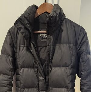 Patagonia Women's Long Parka Black Puffer Jacket XS